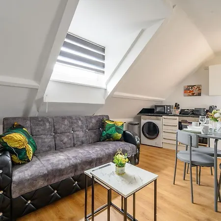 1vsa Lovely & Welcoming 利兹