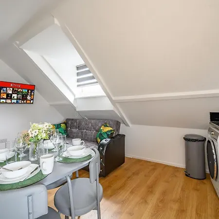 1vsa Lovely & Welcoming *